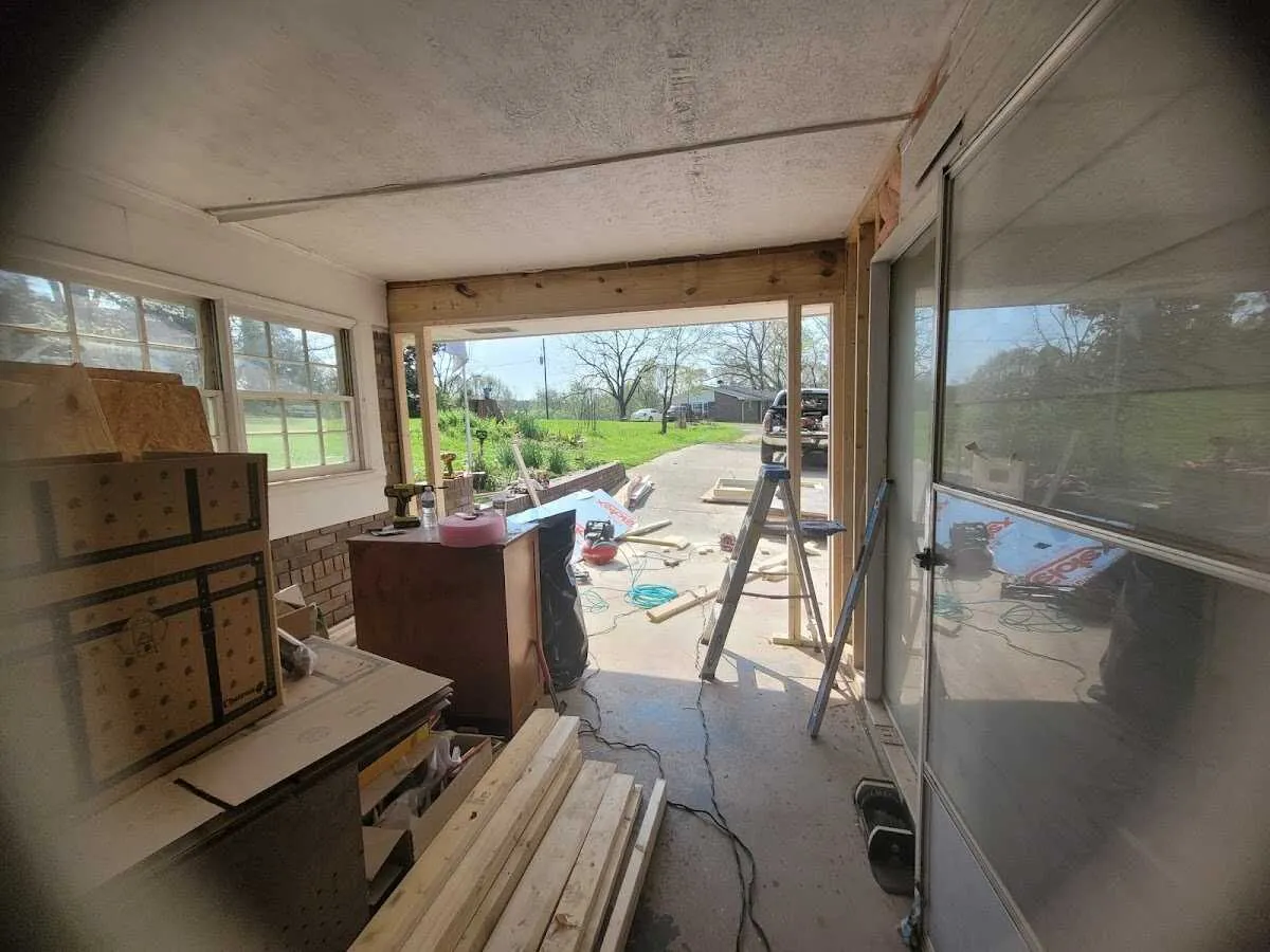 Air movers and dehumidifier for Water Mitigation Services in Cave Creek